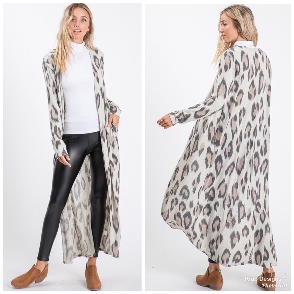 🛍LAST 1! Long Cheetah Print Cardigan! - Picture 8 of 8